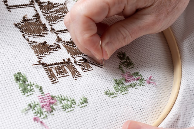 5 Embroidery Techniques To Use in 2023